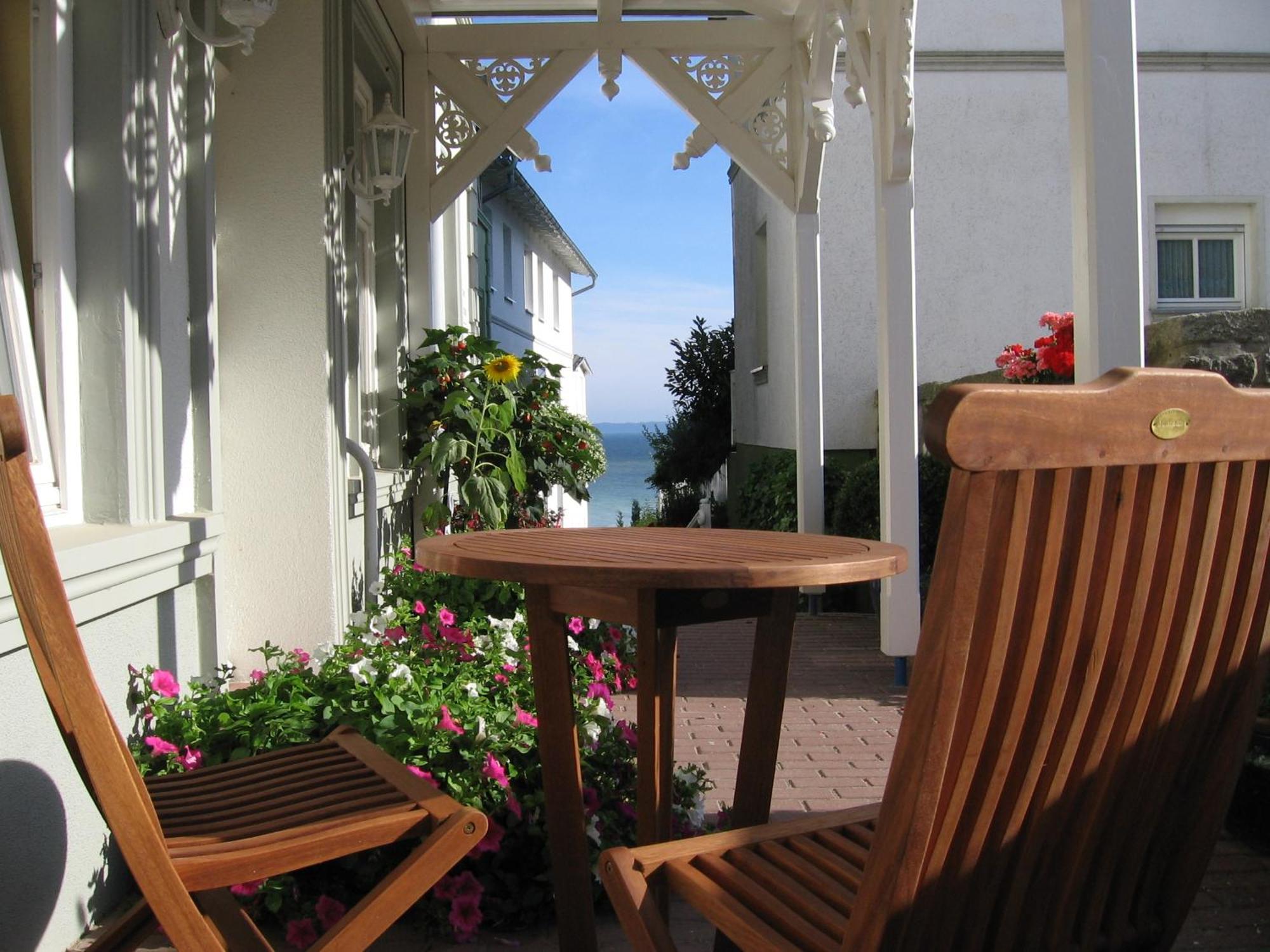 Villa Fernsicht - Wohnung Nr 1 - Mit Meerblick 사스니츠 외부 사진