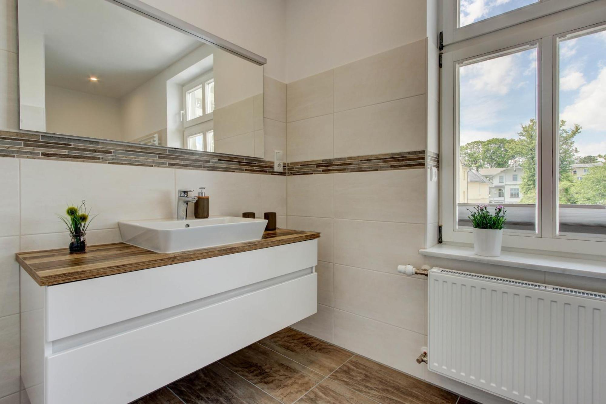 Villa Fernsicht - Wohnung Nr 1 - Mit Meerblick 사스니츠 외부 사진